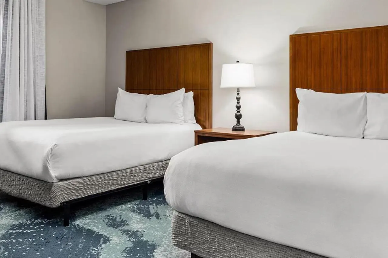 A Luxurious Resort Surrounded By Beautiful Beaches And World-Class Golf Courses Destin