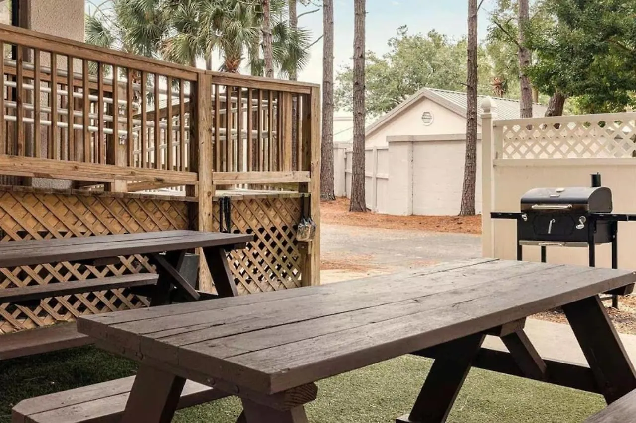 A Luxurious Resort Surrounded By Beautiful Beaches And World-Class Golf Courses Destin